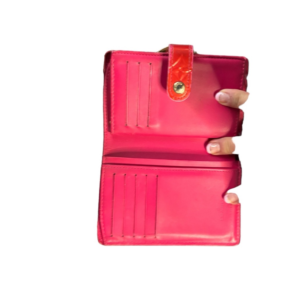 LV Vernis Kisslock Wallet - Picture 2 of 4